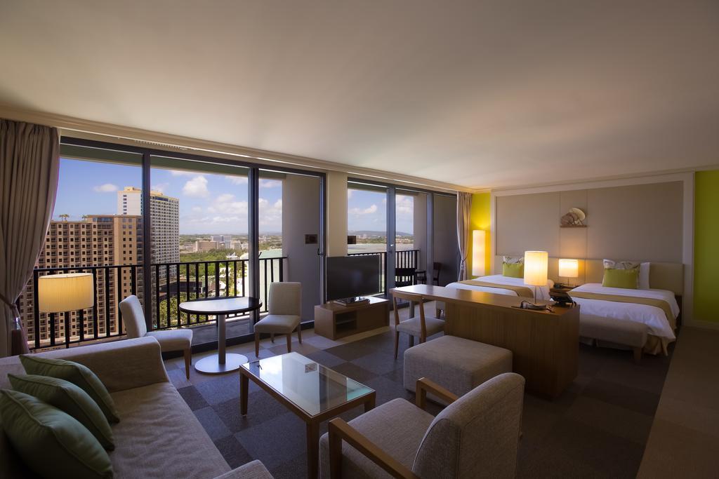 Guam Reef Hotel Tumon Exteriör bild
