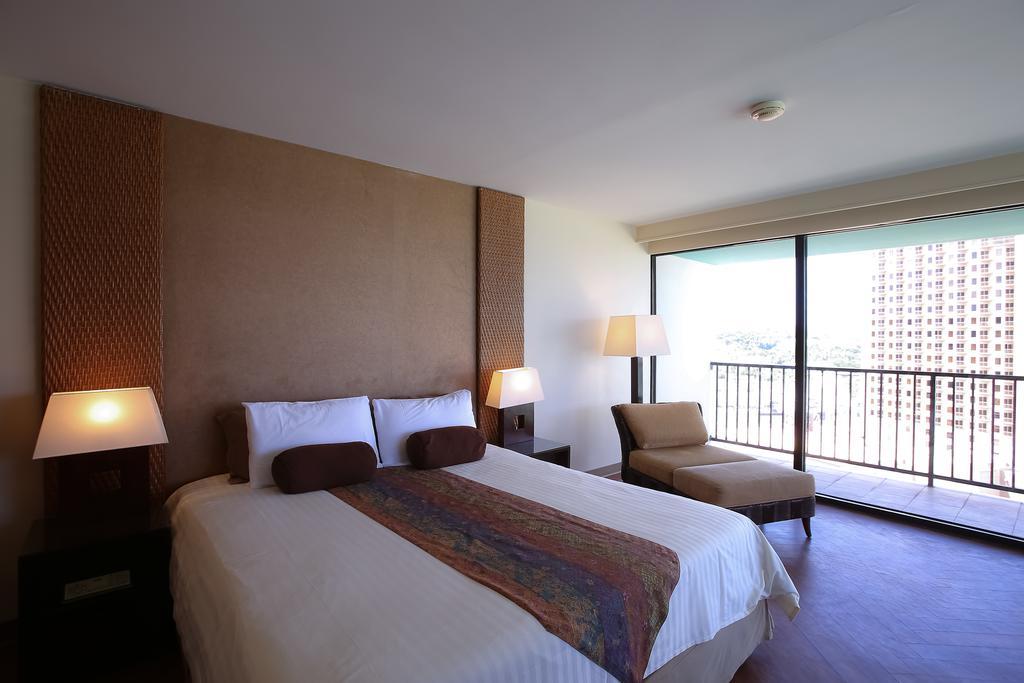 Guam Reef Hotel Tumon Exteriör bild