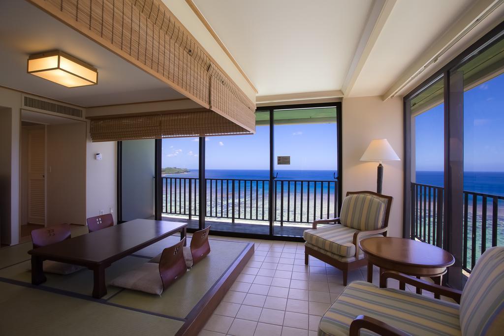 Guam Reef Hotel Tumon Exteriör bild